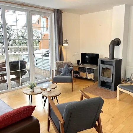 4 By Interhome
